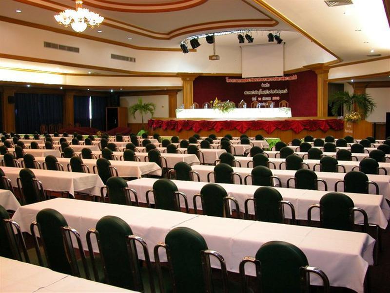 Pathumthani Place Hotel Exterior foto