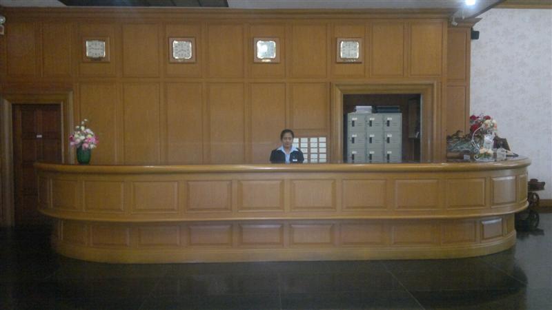 Pathumthani Place Hotel Exterior foto